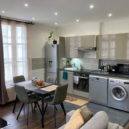 Joli Appart F2, Les 3 Croissants, Centre Ville Sens Luaran gambar