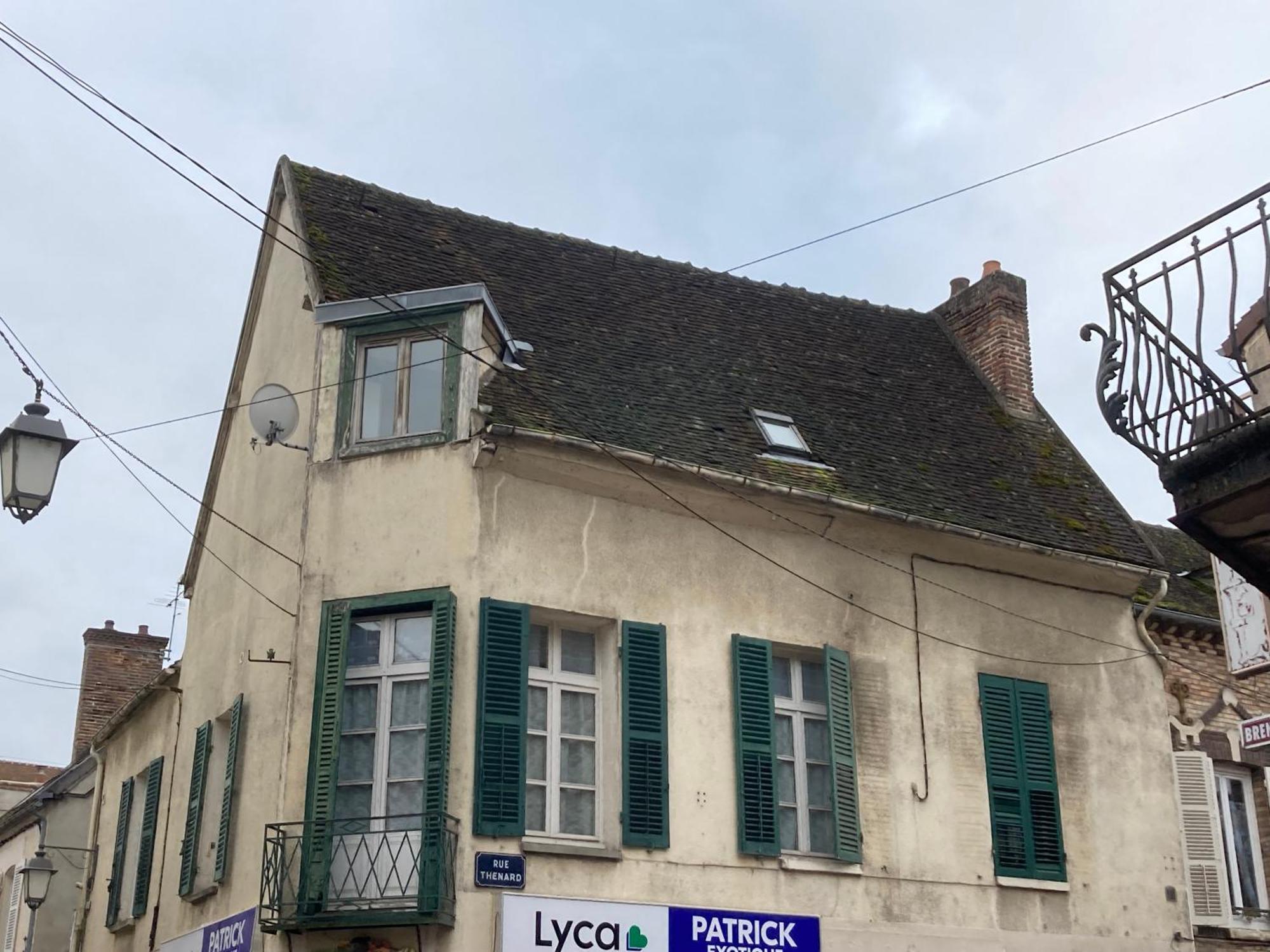 Joli Appart F2, Les 3 Croissants, Centre Ville Sens Luaran gambar